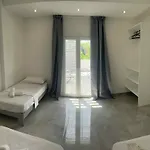 Salou On The アパートホテル 3*